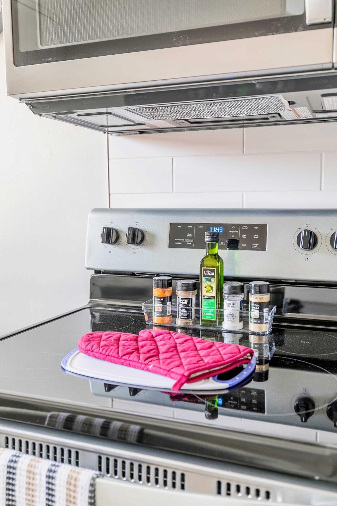 Modern Apartment In Corktown Hamilton Sleeps 4 Ngoại thất bức ảnh