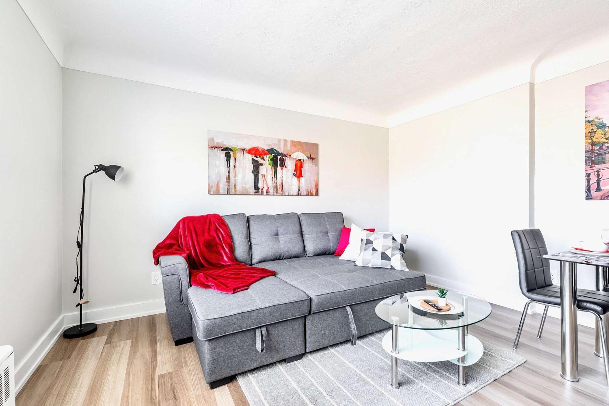 Modern Apartment In Corktown Hamilton Sleeps 4 Ngoại thất bức ảnh
